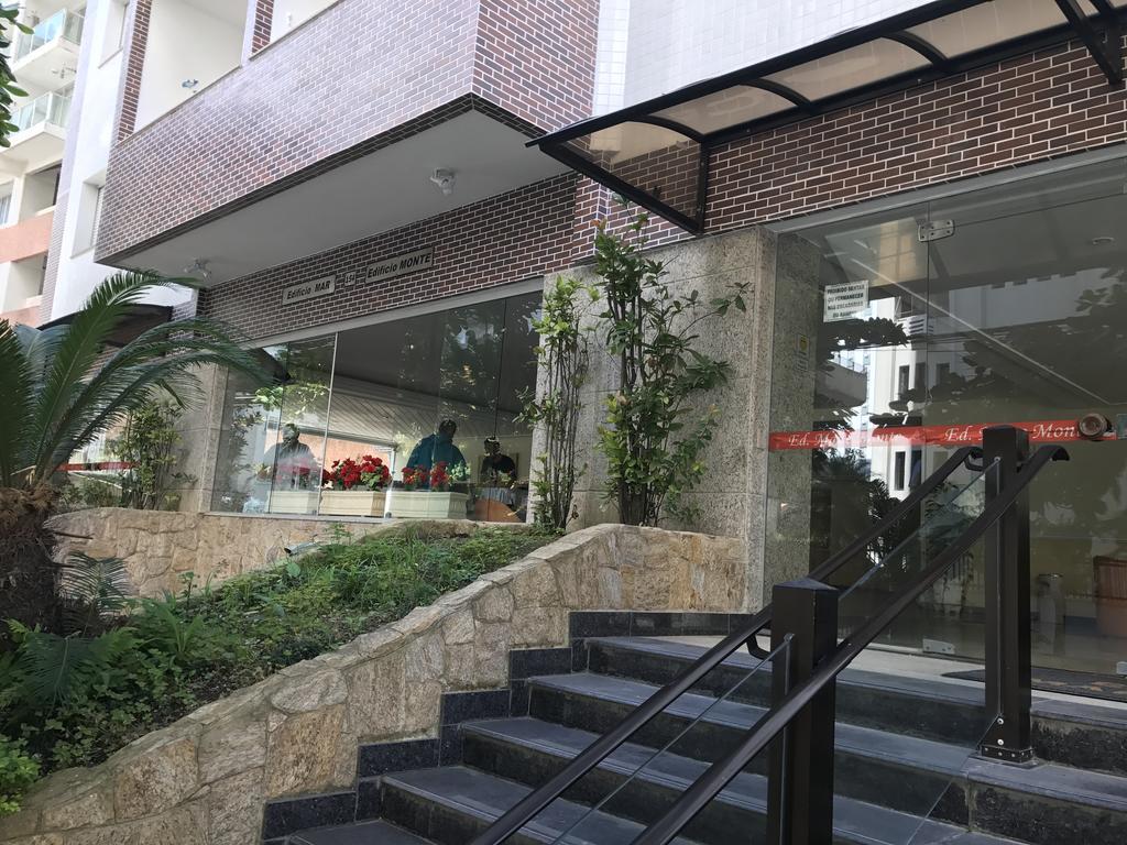 Apartamento Pitangueiras グァルジャー エクステリア 写真